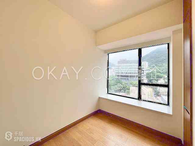 Happy Valley - The Aster (Resiglow) 05