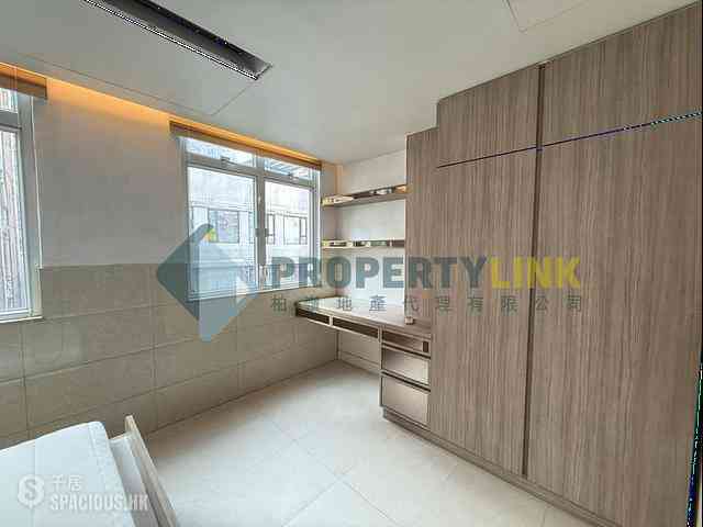 Central - 7-9, Shin Hing Street 03