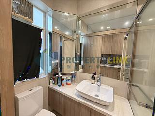 Central - 7-9, Shin Hing Street 07