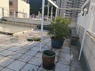 Pok Fu Lam - Baguio Villa Block 31 09