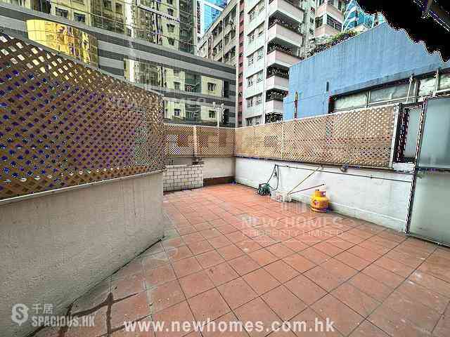 Quarry Bay - Riviera Mansion 03