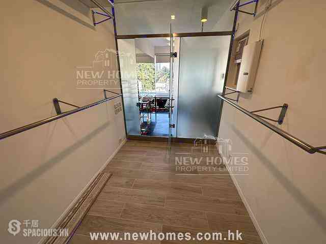 Happy Valley - 21-25, Green Lane 04