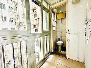 Wan Chai - Phoenix Court Block 2 11