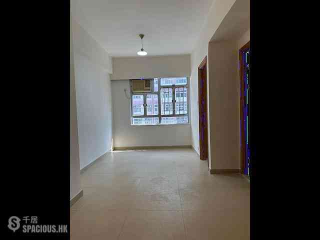 Wan Chai - Sing Kong Building 07