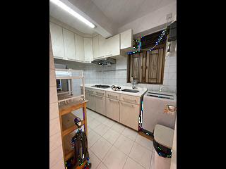 Mid Levels West - Hing Wah Mansion Block A 04
