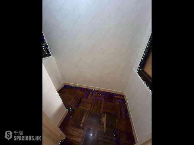 Mid Levels West - Hing Wah Mansion Block A 07