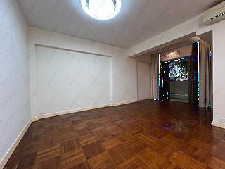 Mid Levels West - Hing Wah Mansion Block A 10
