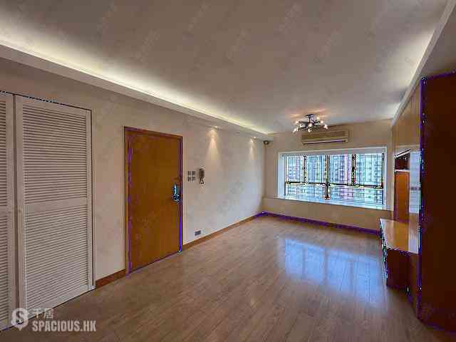 Mid Levels West - Lyttelton Garden Block 1 01