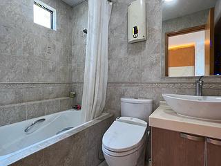 Mid Levels West - Lyttelton Garden Block 1 28