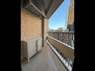 Mid Levels West - Scenic Heights Block 1 06