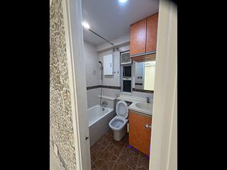 Wan Chai - Tonnochy Towers Block B 09