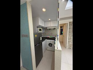 Wan Chai - Tonnochy Towers Block B 08