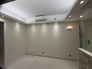 Wan Chai - Tonnochy Towers Block B 03
