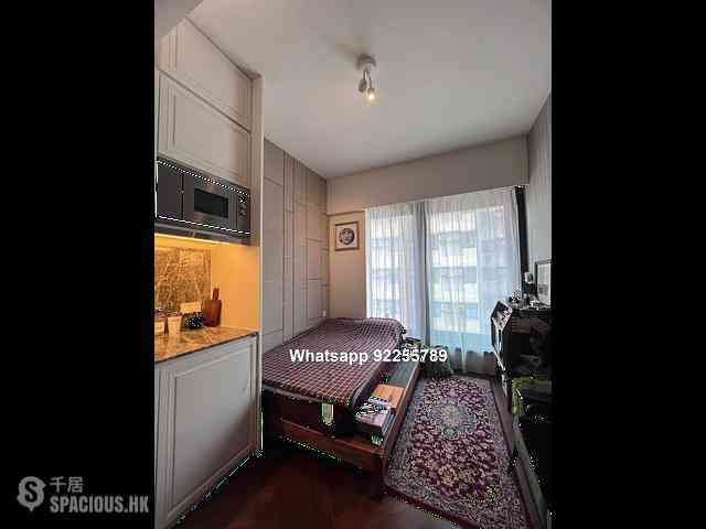 Shek Tong Tsui - One South Lane 02