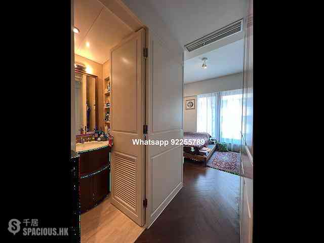 Shek Tong Tsui - One South Lane 03