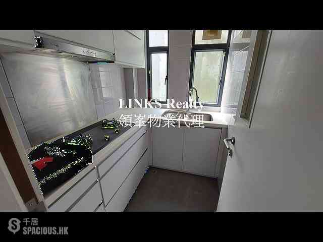Mid Levels Central - Kam Yuen Mansion 05