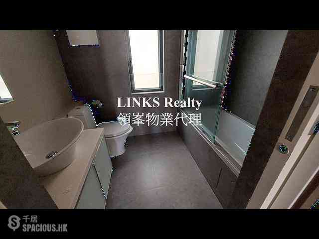 Mid Levels Central - Kam Yuen Mansion 06