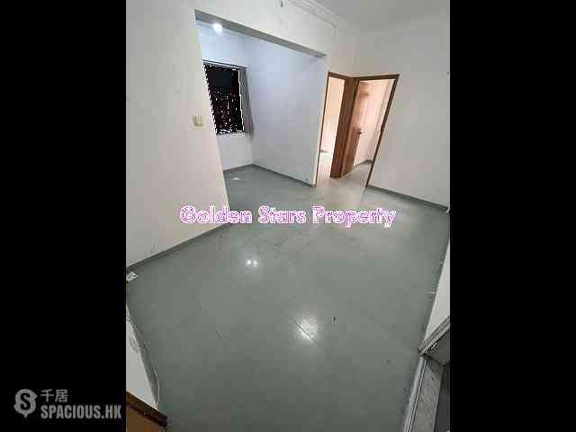 Sai Ying Pun - Sing Fai Building 03