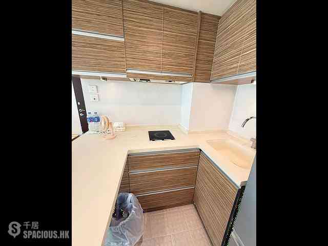 Central - 75, Hollywood Road 04