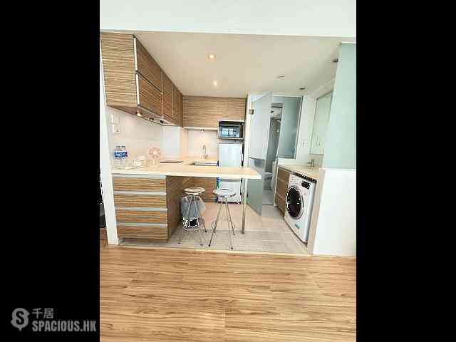 Central - 75, Hollywood Road 06