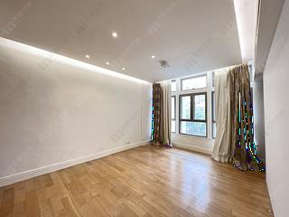 Mid Levels Central - Kam Yuen Mansion 07