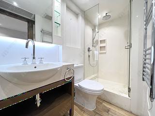 Mid Levels Central - Kam Yuen Mansion 17