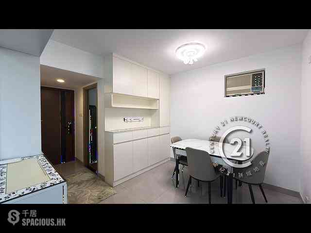 Discovery Bay - Discovery Bay Phase 5 Greenvale Village Greendale Court (Block 6) 06