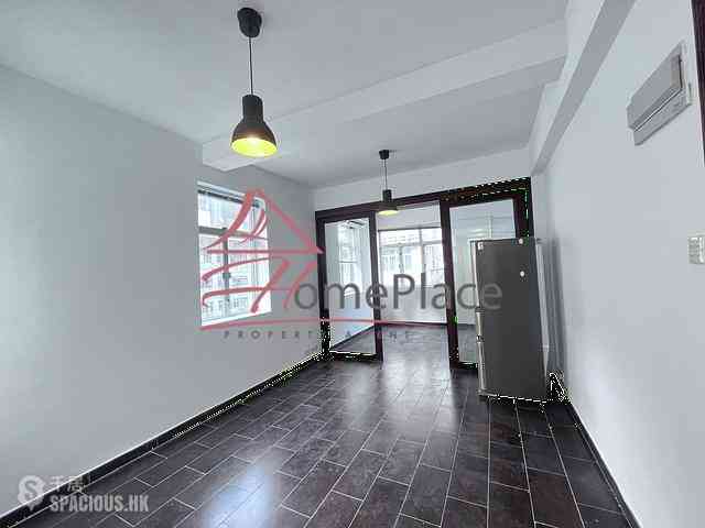 Central - 18, Gough Street 02