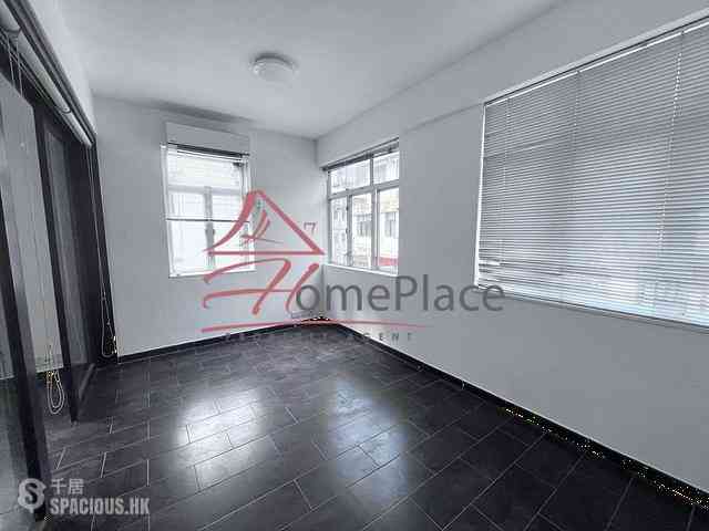 Central - 18, Gough Street 05
