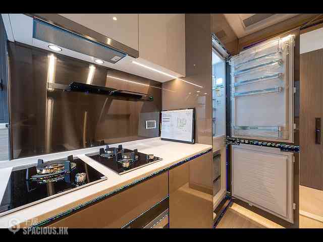 Gold Coast / So Kwun Wat - Mori 04