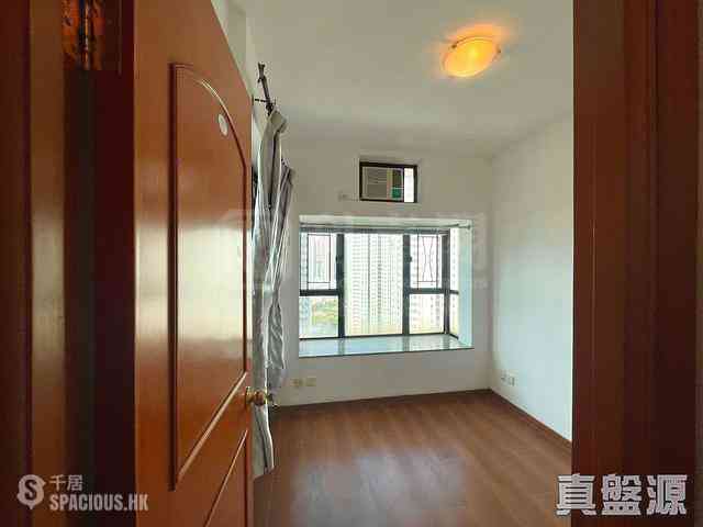Hang Hau - Nan Fung Plaza Block 6 01