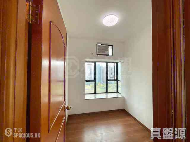 Hang Hau - Nan Fung Plaza Block 6 07