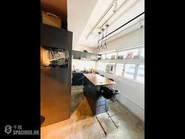 Sai Ying Pun - Siu On Building 03
