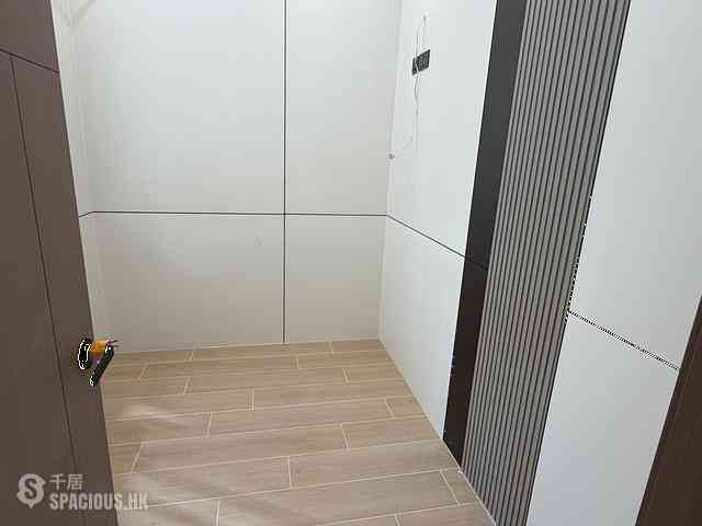 Causeway Bay - 522, Lockhart Road 05