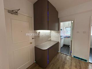 Mid Levels Central - Jadestone Court 03