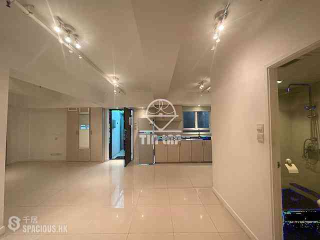 Sheung Wan - 8-10, Mercer Street 09