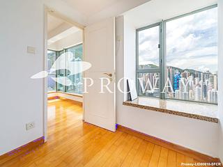 Sheung Wan - Queen's Terrace 06