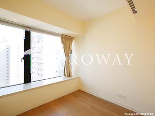 Mid Levels Central - Gramercy 06