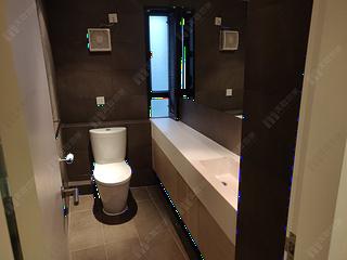 Mid Levels Central - Birchwood Place 20