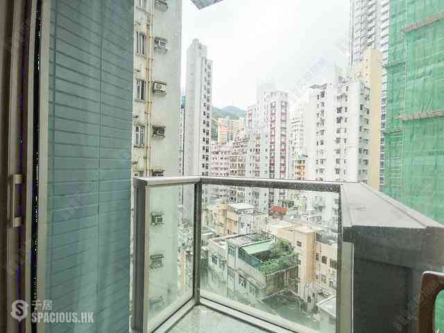Wan Chai - The Avenue Phase 1 05