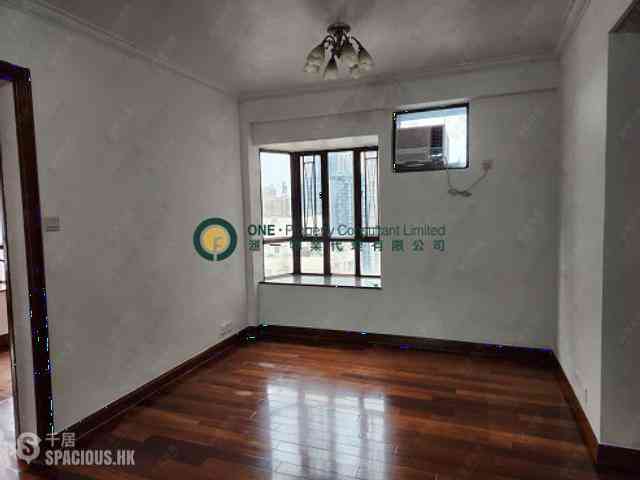 Sai Ying Pun - Kwong Fung Terrace 01