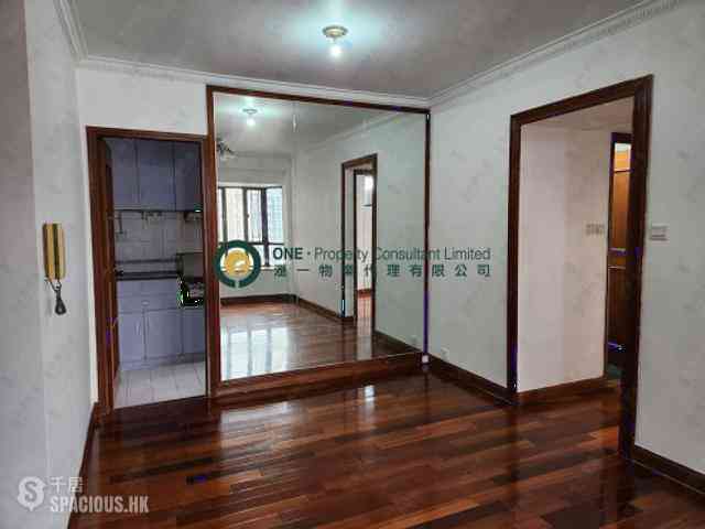 Sai Ying Pun - Kwong Fung Terrace 02