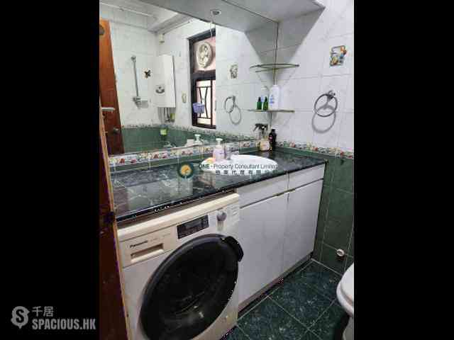 Sai Ying Pun - Kwong Fung Terrace 05
