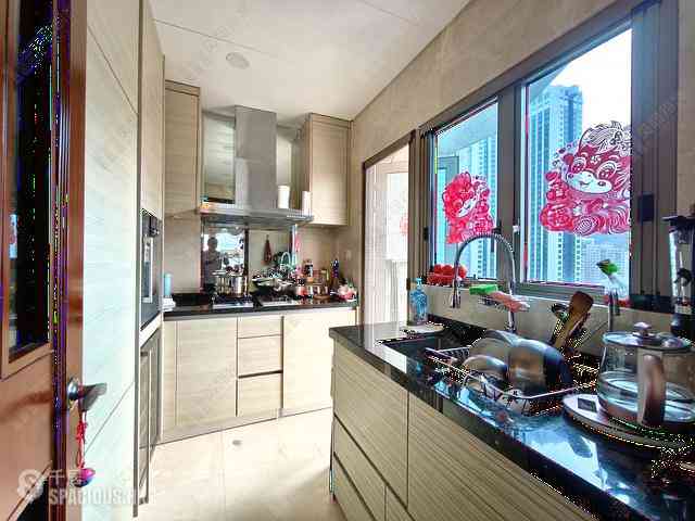 Wan Chai - The Avenue Phase 1 06