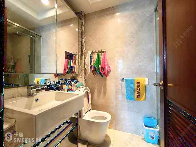 Wan Chai - The Avenue Phase 1 07