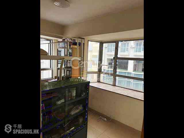 Mong Kok - Po Hang Building 04