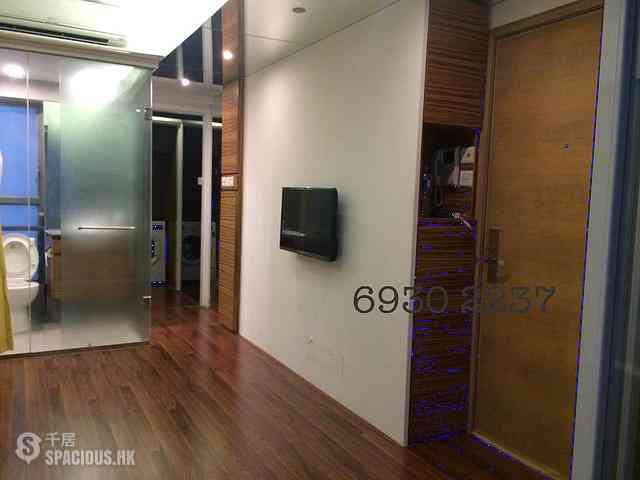 Sheung Wan - Urbana 38 01