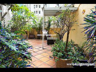 Soho - Sunrise House 05