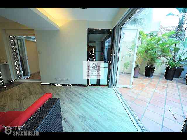Soho - Sunrise House 01