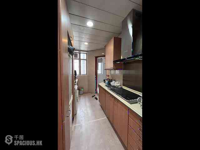 West Kowloon - Sorrento Phase 2 Block 1 02